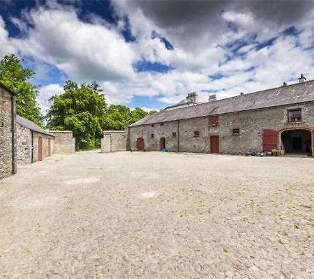 2 Bed Courtyard Apartment At Rockfield House Kells In Meath - Short Term Let Esterno foto
