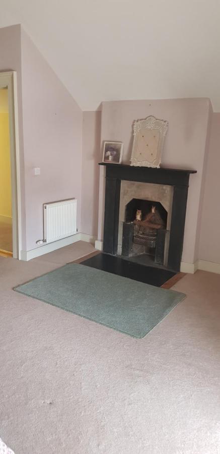 2 Bed Courtyard Apartment At Rockfield House Kells In Meath - Short Term Let Esterno foto