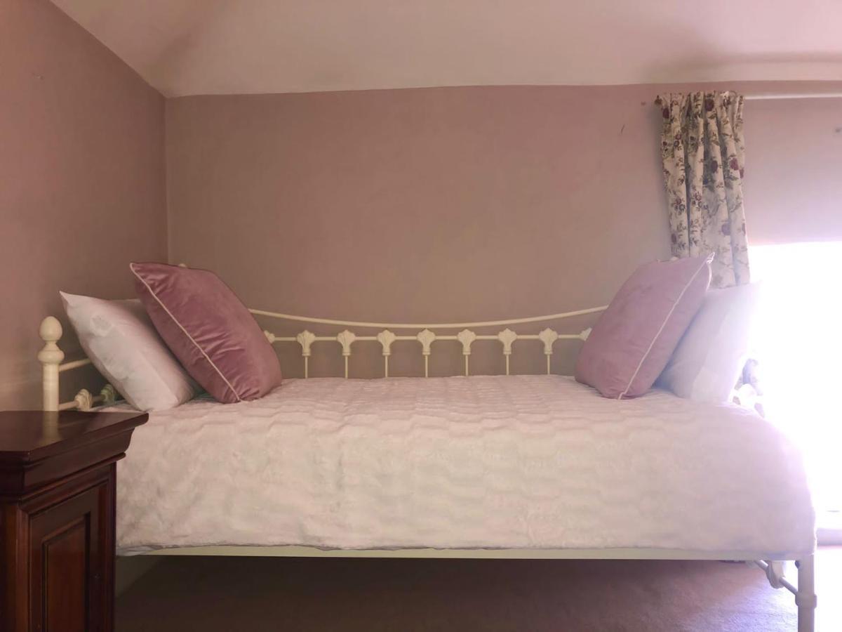 2 Bed Courtyard Apartment At Rockfield House Kells In Meath - Short Term Let Esterno foto